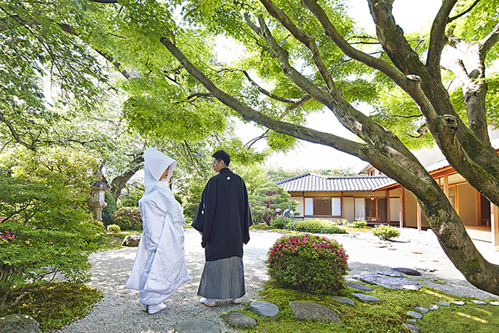 【落ち着きの空間】日本庭園＆【ドレスに合う】洋風ガーデン